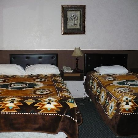 Sheridan Lawrence M Hotel Fort Vermilion Экстерьер фото